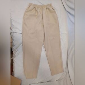 khaki pants